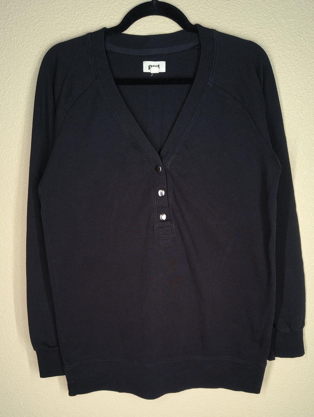 Pact Organic Cotton Black Long-Sleeve V-Neck Henley Sweatshirt Size Large